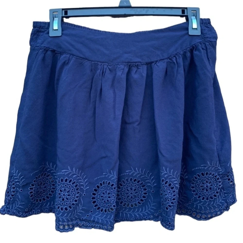 LUSH women's size small navy blue skirt